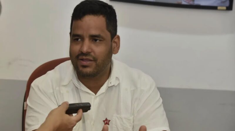 Tássio cobra explicações de Bruno Reis e ACM Neto após Folha de S. Paulo repercutir suspensão de contrato bilionário feita sem licitação