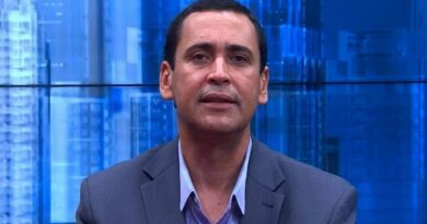 “Lula não tem nenhuma relação. Quem tem que se explicar sobre o Banco Master é Flávio”, afirma secretário do PT