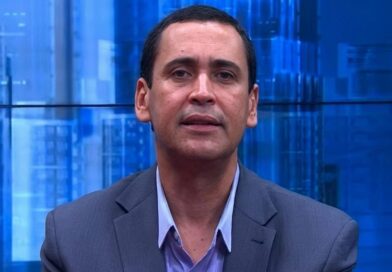 “Lula não tem nenhuma relação. Quem tem que se explicar sobre o Banco Master é Flávio”, afirma secretário do PT