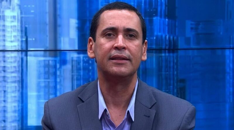 “Lula não tem nenhuma relação. Quem tem que se explicar sobre o Banco Master é Flávio”, afirma secretário do PT