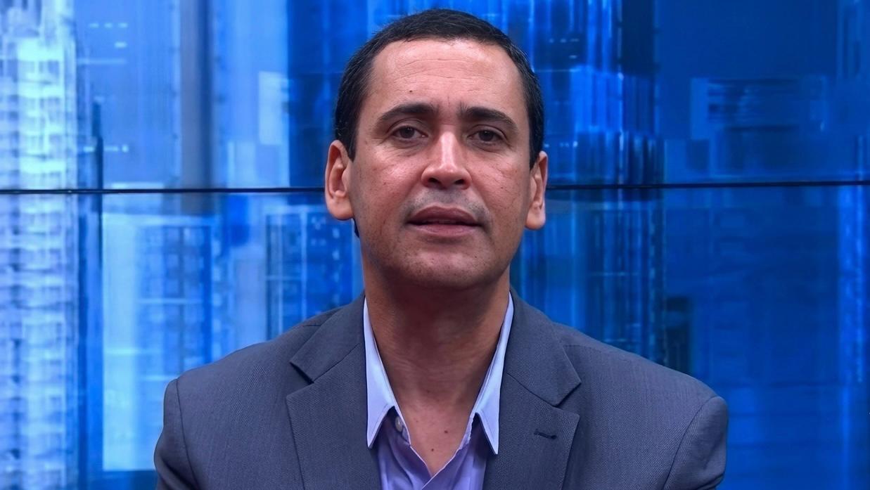 “Lula não tem nenhuma relação. Quem tem que se explicar sobre o Banco Master é Flávio”, afirma secretário do PT