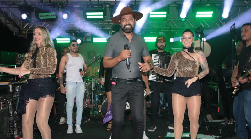 Forró e tradição e marcam quarta noite de São João da Bahia no Carmo