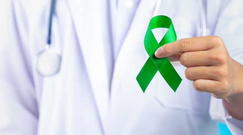 Julho verde: rouquidão persistente, nódulos no pescoço e feridas na boca que não cicatrizam não devem ser ignorados