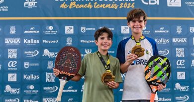 Baianos conquistam títulos de torneio nacional infantojuvenil de beach tennis em casa