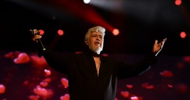 Sidney Magal celebra 60 anos de carreira na Concha Acústica do TCA com convidados especiais