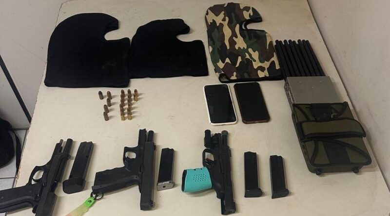 PM prende suspeitos e apreende armas após homicídio em Feira de Santana