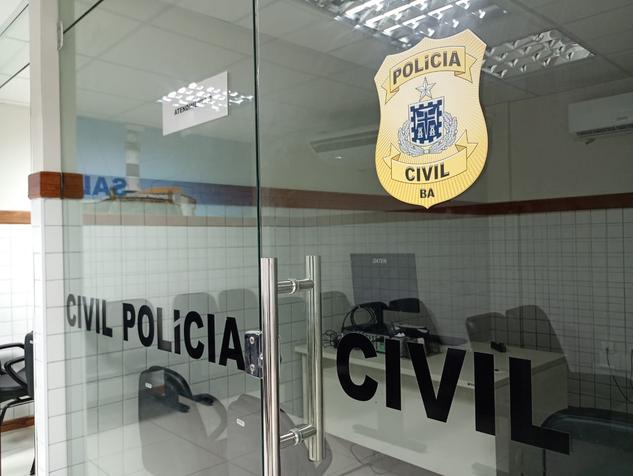 Mulher é indiciada pela Polícia Civil por série de estelionatos em Feira de Santana