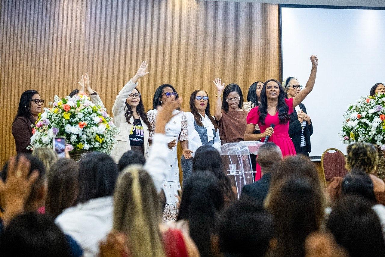 Ivoneide Caetano reúne igrejas em Salvador em mais uma ação contra feminicídio