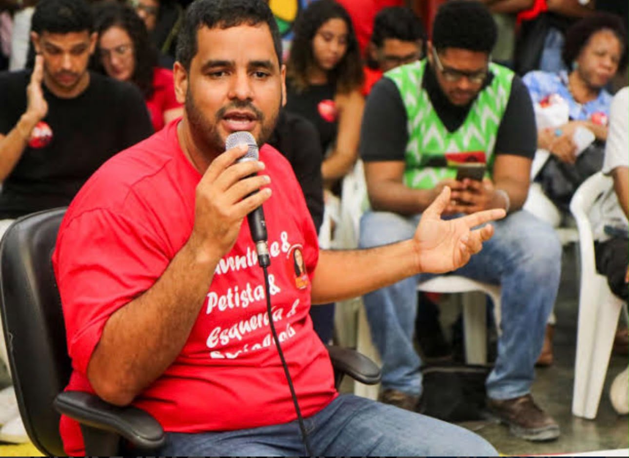 Líder petista classifica de presepada vandalismo de deputado bolsonarista em BR-649