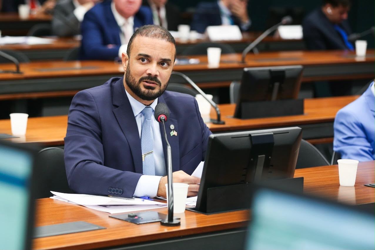 Capitão Alden aprova relatoria de PL que isenta os profissionais de segurança do IR