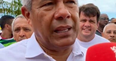 Jerônimo critica Trump e Flávio Bolsonaro por tarifaço: “O Brasil não vai baixar a cabeça”