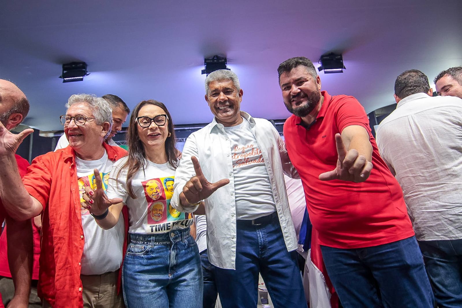 Deputada mais votada de Camaçari, Ivoneide fortalece chapa de Jerônimo na Região Metropolitana