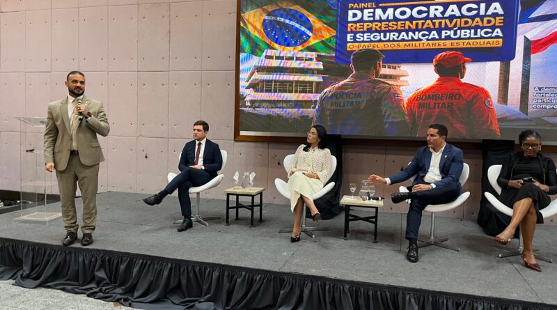 Capitão Alden participa do evento Democracia, Representatividade e Segurança Pública