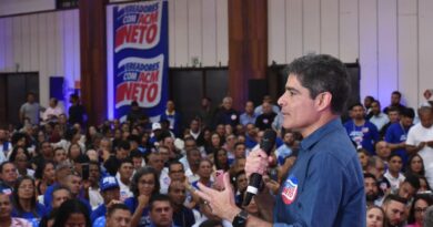 Em evento lotado, ACM Neto diz que vereadores terão canal direto para apresentar demandas na Bahia: “Vão ter vez e voz”