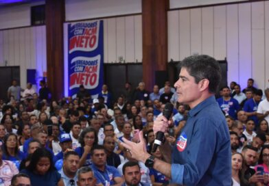 Em evento lotado, ACM Neto diz que vereadores terão canal direto para apresentar demandas na Bahia: “Vão ter vez e voz”