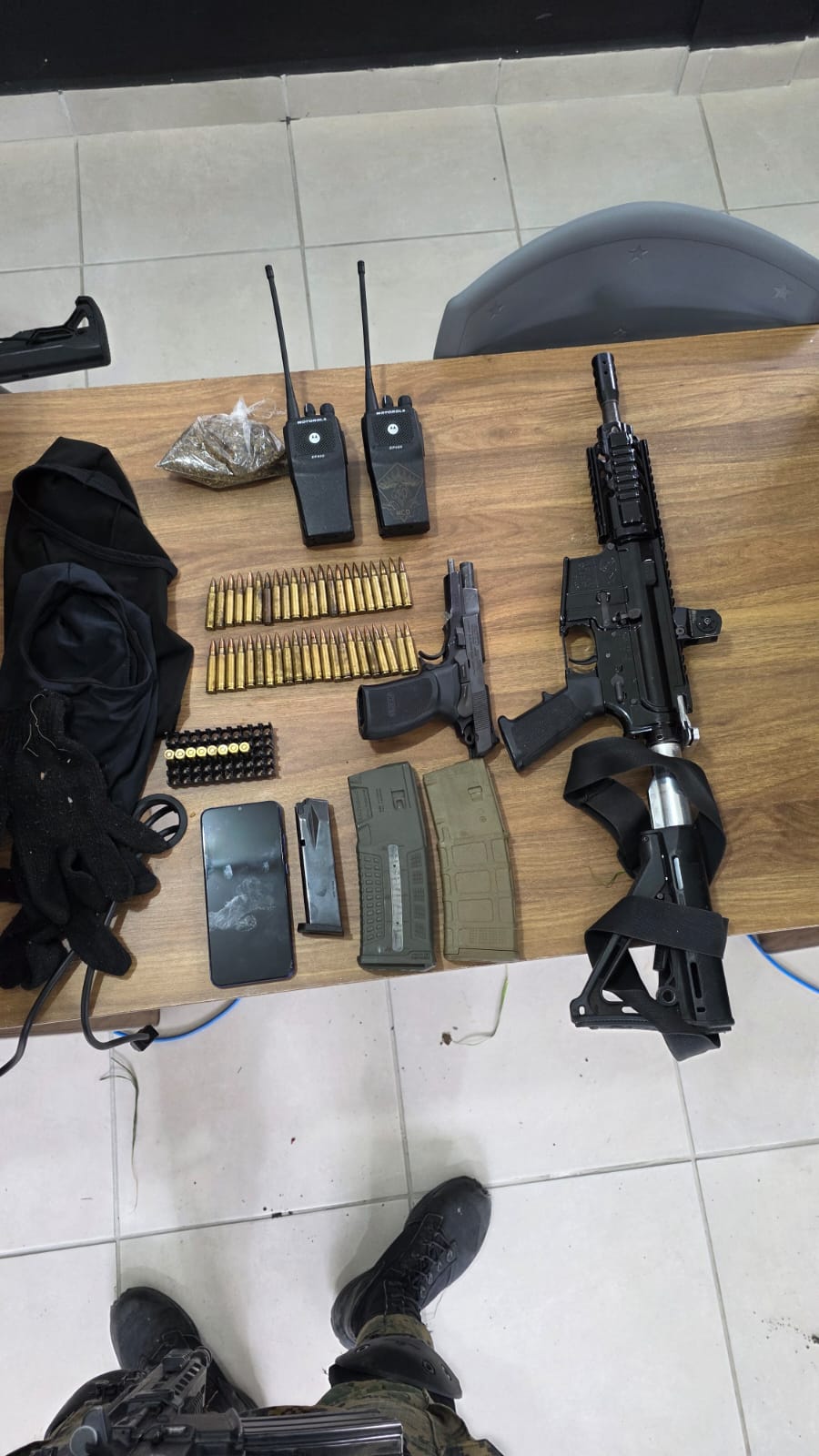 PM fecha cerco contra facção em Porto Seguro e CIPE Mata Atlântica apreende fuzil e pistola