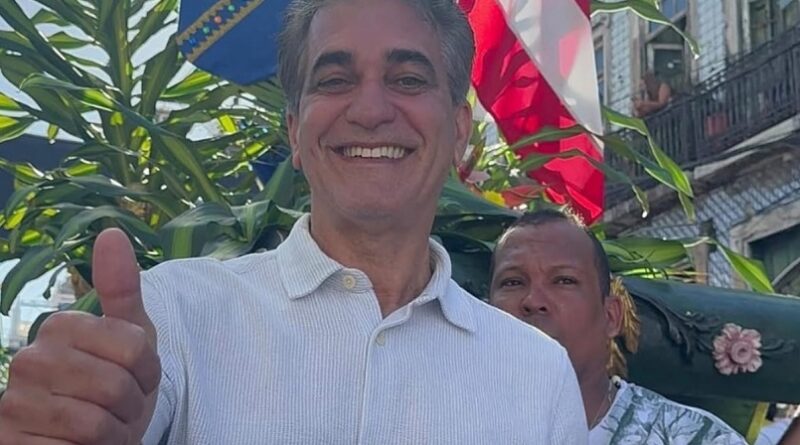 Robinson diz que ACM Neto adotou o negacionismo bolsonarista e que Bruno Reis faz Salvador passar vergonha