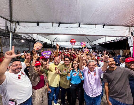 Com casa cheia, Dilson Magalhães mobiliza lideranças em apoio à Ivoneide Caetano e Tagner Cerqueira