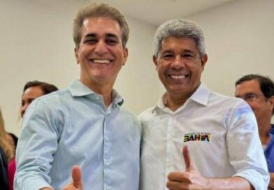 Novas escolas de tempo integral e políticas de permanência são marcas de Jerônimo, afirma Robinson no Dia do Estudante