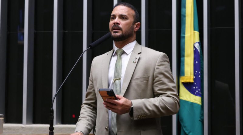 Capitão Alden é membro titular da Comissão Especial que analisa a PEC da Maioridade Civil e Penal