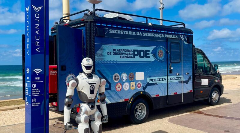 Robô humanoide é atração na Corrida das Forças