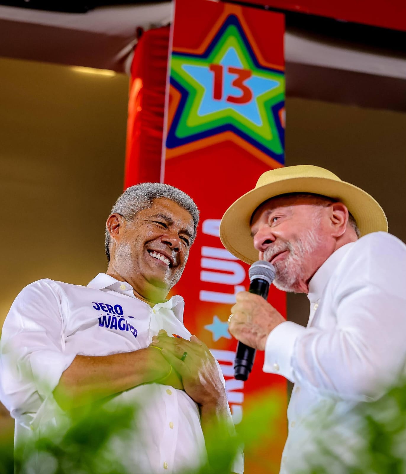 Em Salvador, Lula promete ampliar investimentos em educação, tecnologia e indústria