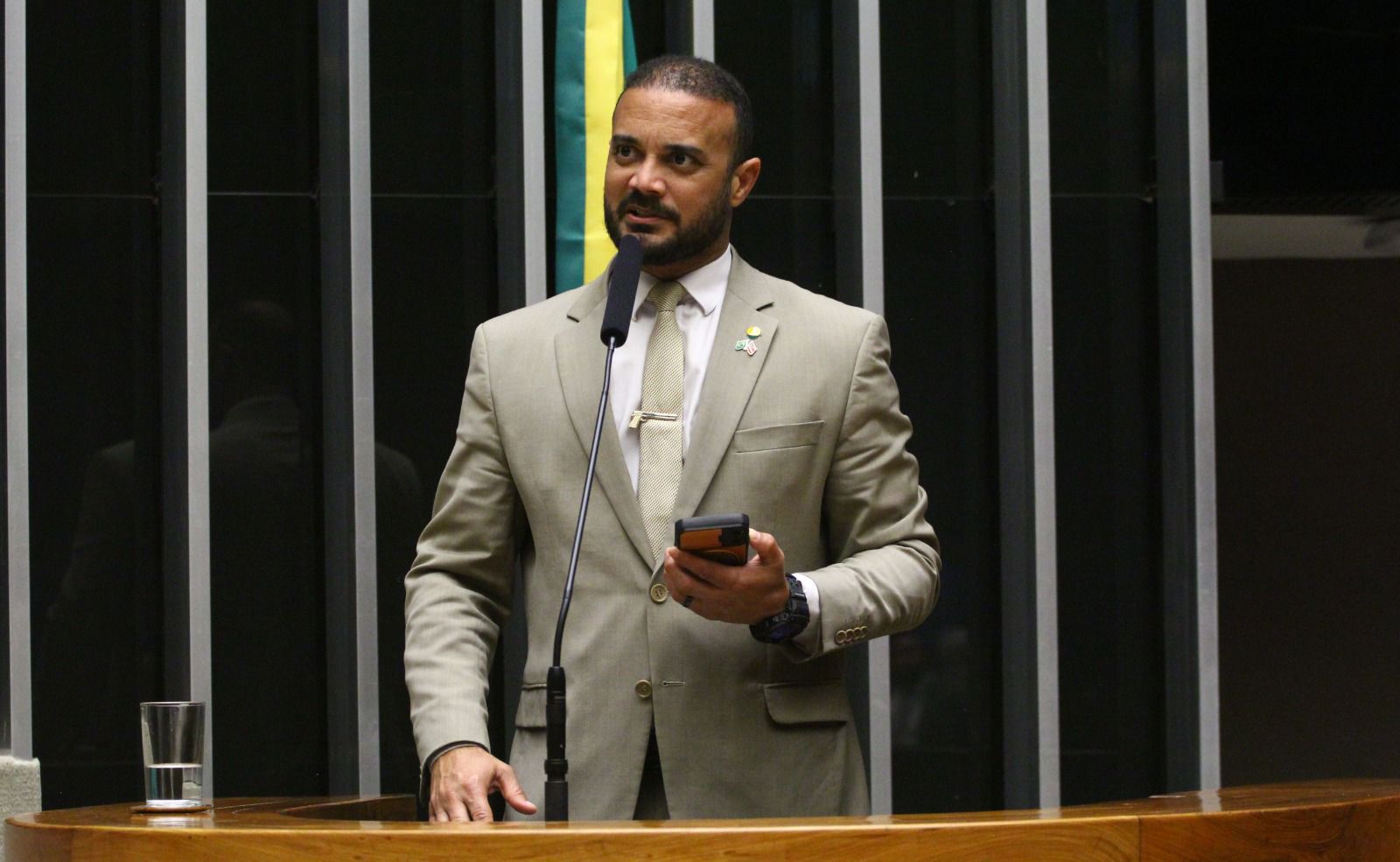 Capitão Alden sai em defesa de PMs envolvidos em prisão de ex-prefeito