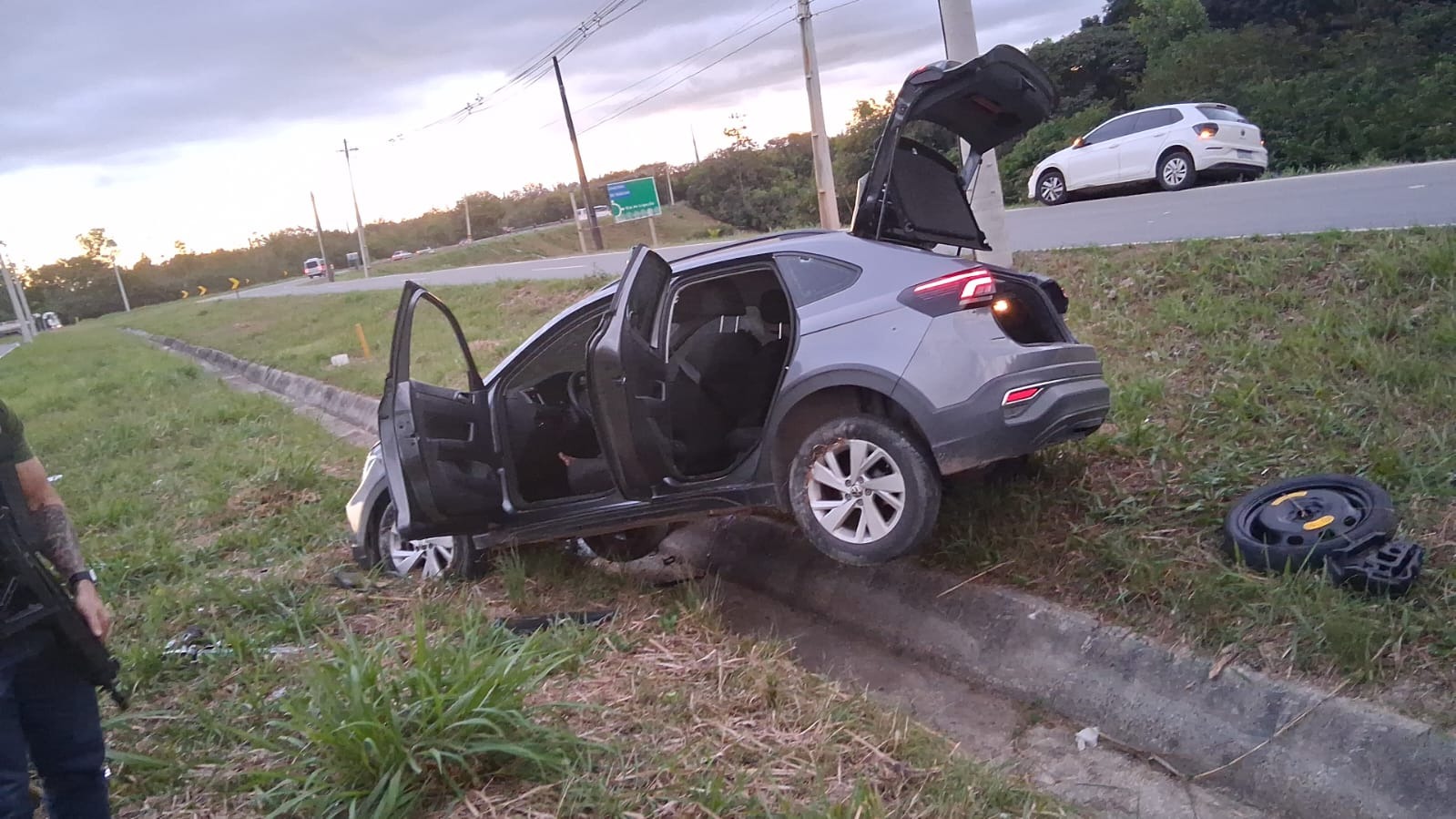 Veículo roubado é recuperado em poucas horas em Camaçari