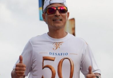 Dentista corre 50 Km para celebrar meio século de vida e defende saúde bucal