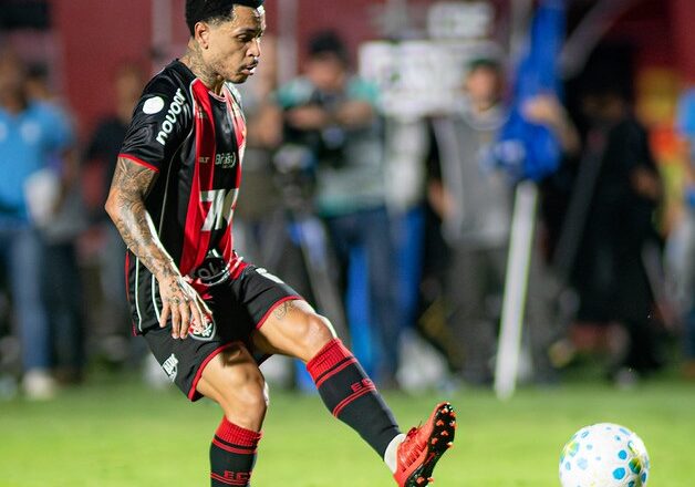 Vitória vence o Grêmio no Barradão e ganha fôlego na luta contra o Z-4