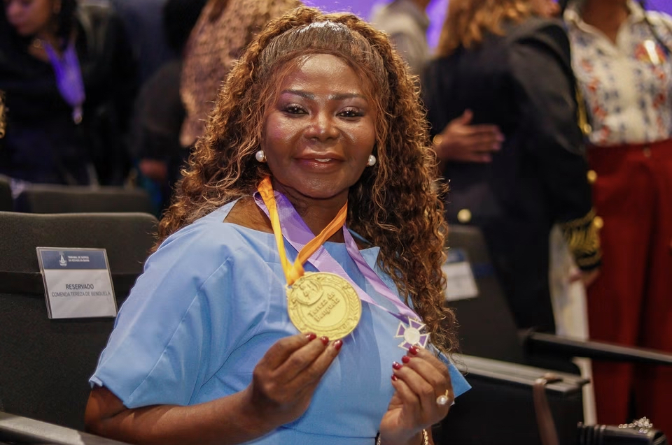 Ireuda Silva recebe Comenda Tereza de Benguela por atuação em defesa das mulheres negras