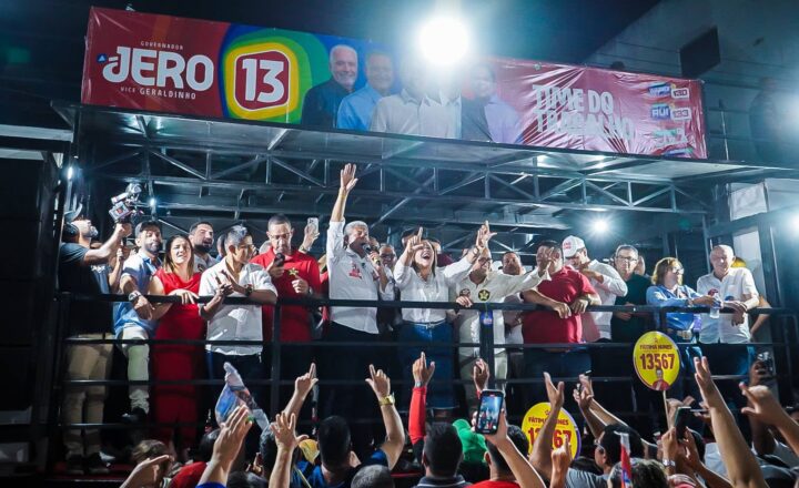 Jerônimo reúne diferentes grupos políticos durante ato em Monte Santo