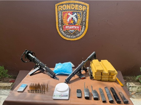 Polícia Militar apreende fuzil, submetralhadora e munições em Cassange