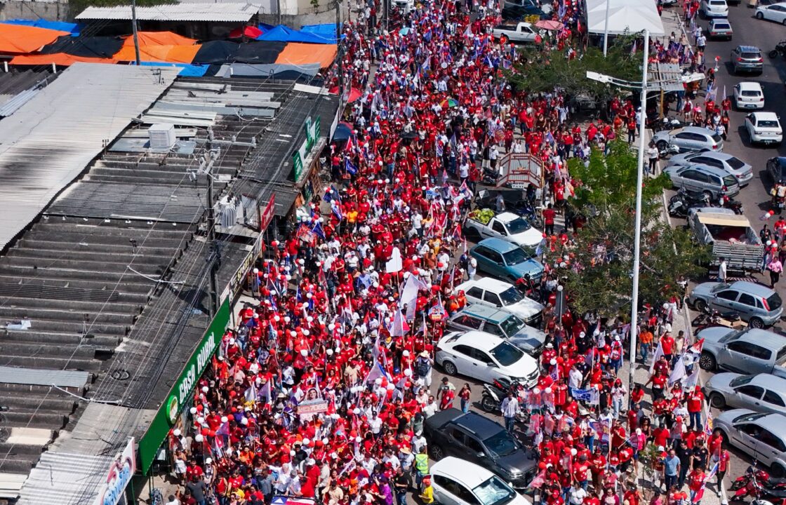 Jerônimo participa de caminhada em Paulo Afonso e destaca investimentos no município