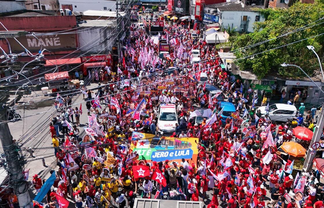Jerônimo participa de caminhada em Paripe e destaca investimentos em Salvador