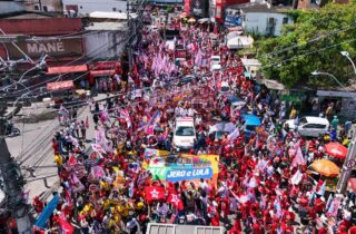 Jerônimo participa de caminhada em Paripe e destaca investimentos em Salvador
