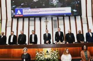 Dom Gilvan é homenageado na ALBA por trajetória dedicada à fé e às causas sociais