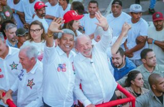 Jerônimo deixa debate da TV Bahia fora da agenda e participa de ato com Lula em Salvador