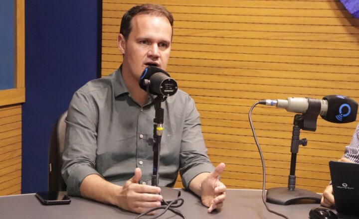 Jerónimo lidera a Bahia e também as pesquisas, enquanto ACM Neto precisa explicar as graves denúncias de corrupção”, afirma Júlio Pinheiro