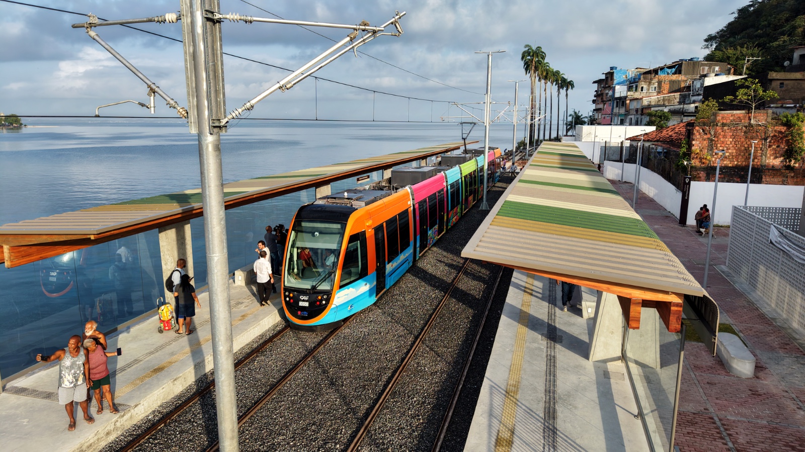 VLT inicia operação com passageiros na Parada Marisqueiras nesta terça-feira (1º)