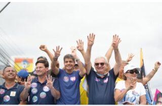 ACM Neto participa de carreata em Itabuna e relembra resultado das eleições de 2022