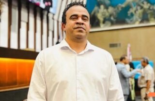 Candidato ao governo da Bahia sofre acidente de carro em Salvador