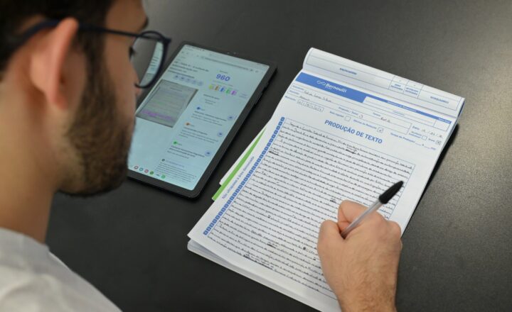 Enem 2026: candidatos com o mesmo número de acertos podem ter notas diferentes; entenda a TRI