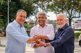 Rui Costa e Jaques Wagner destacam obras do Estado em Salvador durante programa eleitoral