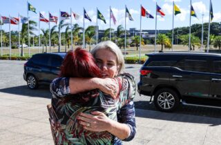 De volta a Salvador, Ivana Bastos tem encontro com os servidores da Assembleia Legislativa