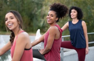 Exercícios adaptados podem contribuir para preservar força e qualidade de vida de mulheres com câncer de mama