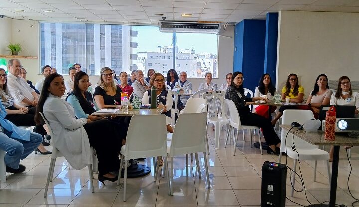 Hospital 2 de Julho homenageia médicos em celebração ao mês dedicado à categoria