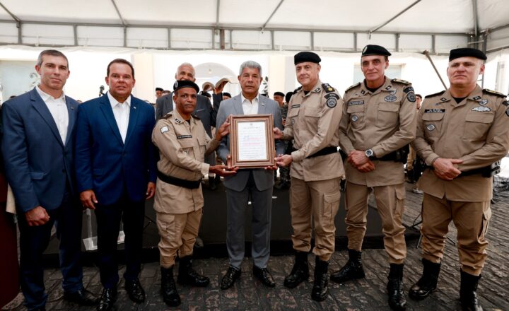 Segurança fortalecida: governador entrega 48 novas viaturas à Polícia Militar e amplia proteção às mulheres