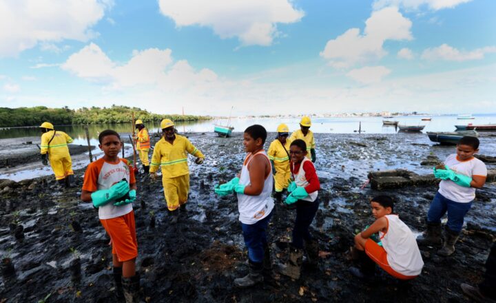 O Subúrbio é Nosso: VLT promove ações de valorização da pesca e cuidado ambiental no Lobato