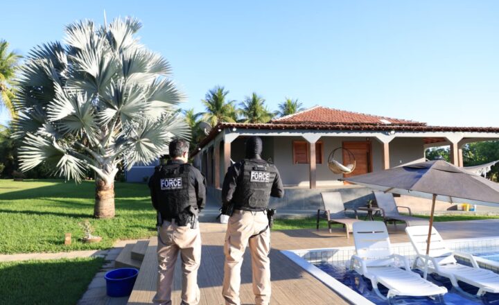 Tenente-coronel da PM é preso por ligação com milícia armada no oeste do estado